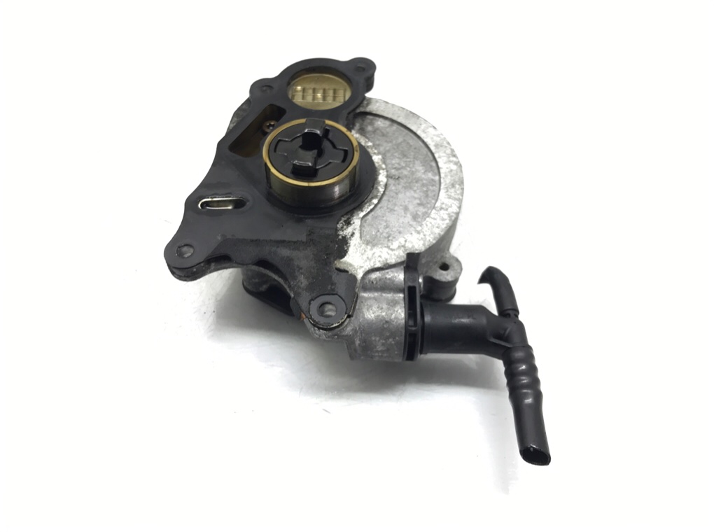 Насос вакуумный бу для Skoda Rapid  1.6 TDi,  2013 г.