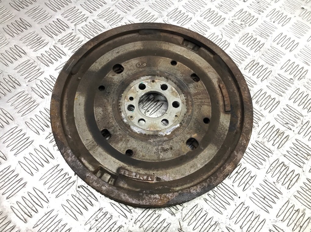 Маховик бу для Skoda Octavia A5 1.6 TDi,  2010 г.