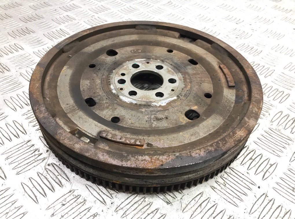 Маховик бу для Skoda Octavia A5 1.6 TDi,  2010 г.
