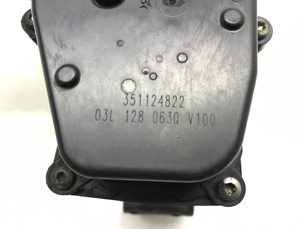 Заслонка дроссельная бу для Skoda Octavia A5 1.6 TDi, 2010 г. Заслонка дроссельная бу для Skoda Octavia A5 1.6 TDi, 2010 г.