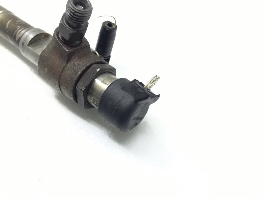 Форсунка бу для Skoda Octavia A5 1.6 TDi, 2010 г. Форсунка бу для Skoda Octavia A5 1.6 TDi, 2010 г.