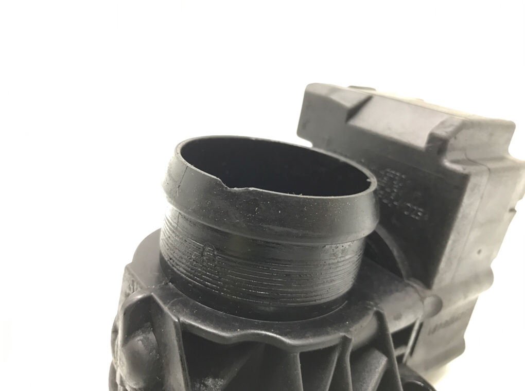 Заслонка дроссельная бу для Ford Fiesta 5 1.4 TDCi, 2007 г. Заслонка дроссельная бу для Ford Fiesta 5 1.4 TDCi, 2007 г.