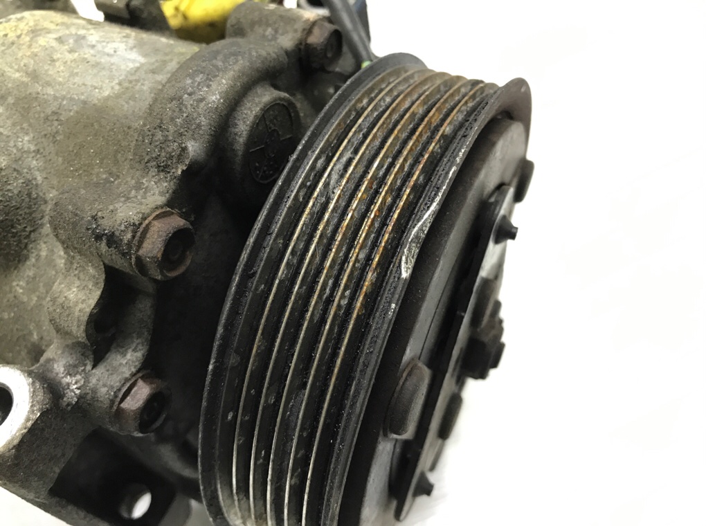 Компрессор кондиционера бу для Peugeot 308 T7 1.6 HDi,  2009 г.