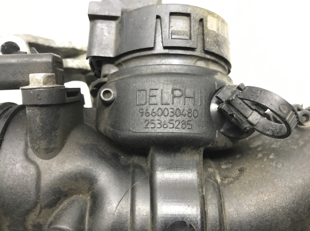 Заслонка дроссельная бу для Peugeot 308 T7 1.6 HDi,  2009 г.