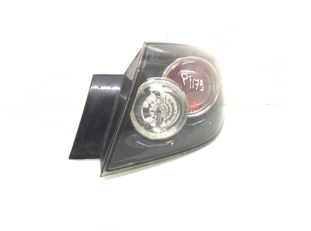 Фонарь задний правый бу для Mazda 3 BK 1.6 i, 2007 г. Фонарь задний правый бу для Mazda 3 BK 1.6 i, 2007 г.