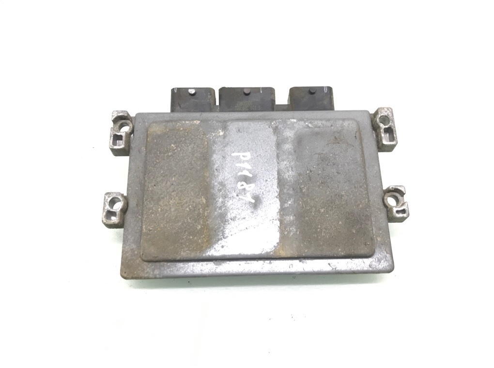 Блок управления двигателем бу для Ford Fiesta 6 1.6 i,  2010 г.