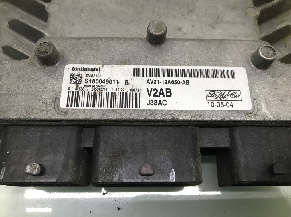 Блок управления двигателем бу для Ford Fiesta 6 1.6 i,  2010 г.