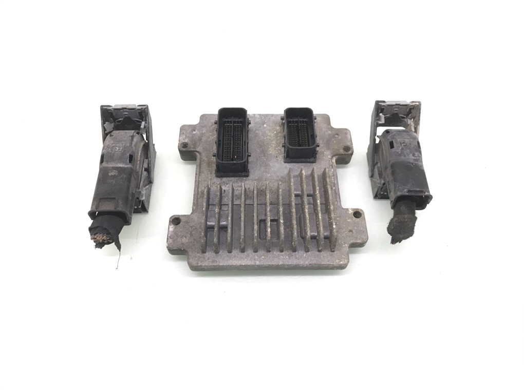 Блок управления двигателем бу для Opel Corsa D 1.2 i, 2010 г.