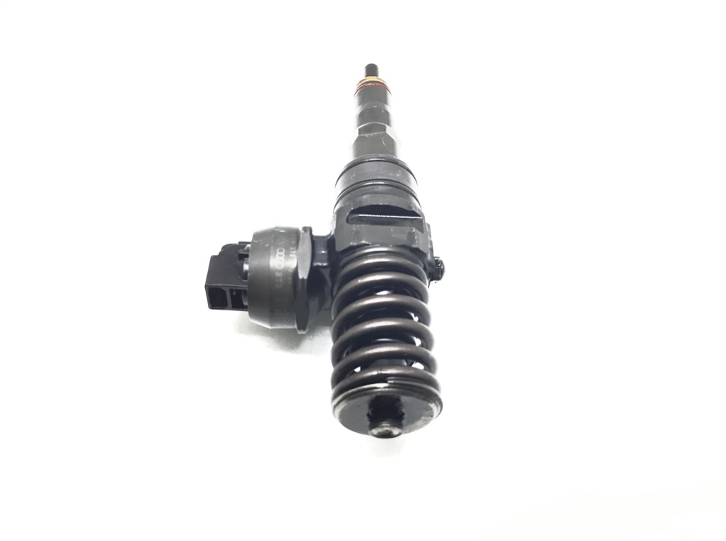 Форсунка бу для Audi A3 8P 1.9 TDi,  2008 г.