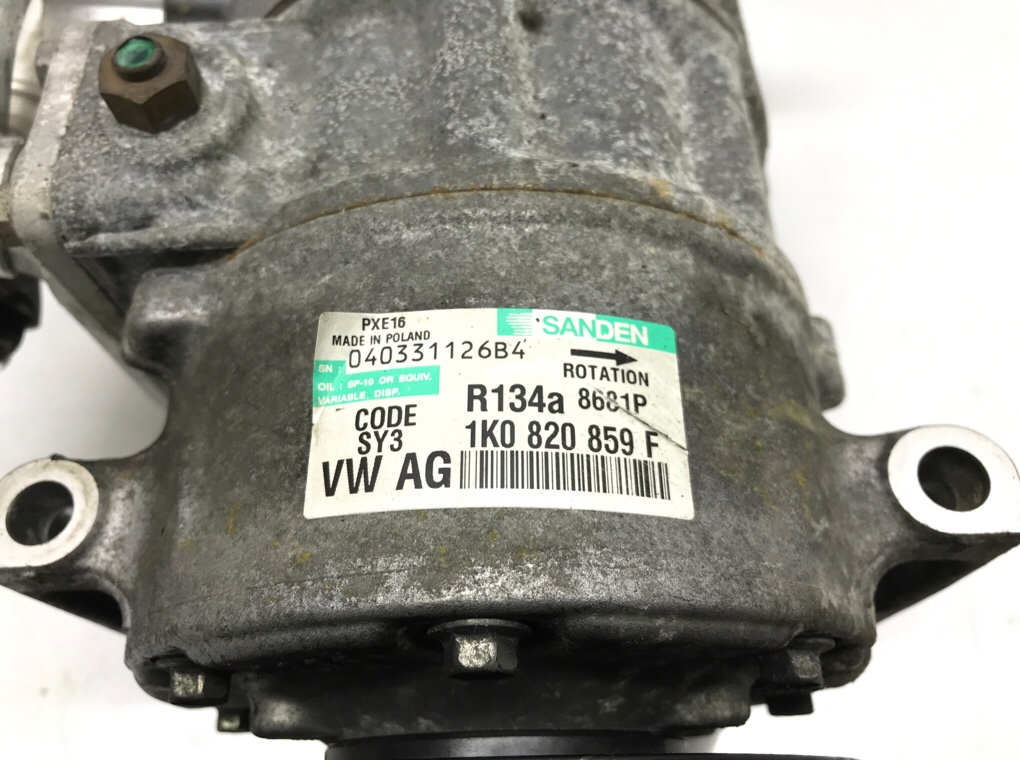 Компрессор кондиционера бу для Volkswagen Golf 5 1.9 TDi, 2007 г. Компрессор кондиционера бу для Volkswagen Golf 5 1.9 TDi, 2007 г.