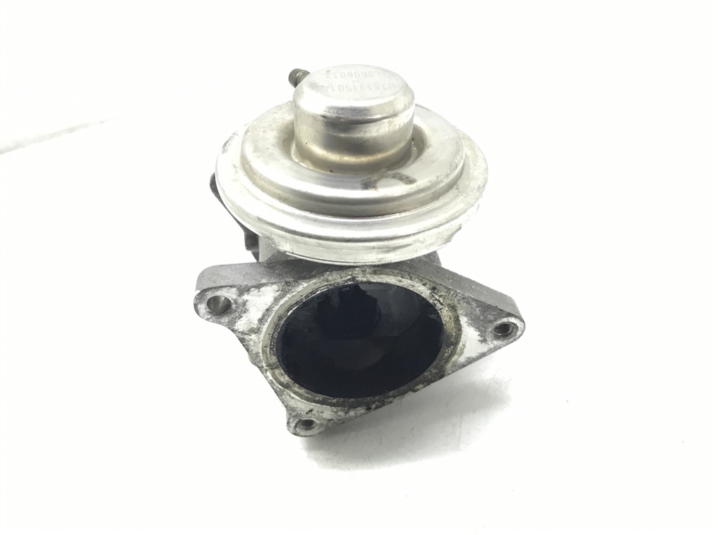 Клапан EGR бу для Volkswagen Golf 5 1.9 TDi, 2007 г. Клапан EGR бу для Volkswagen Golf 5 1.9 TDi, 2007 г.