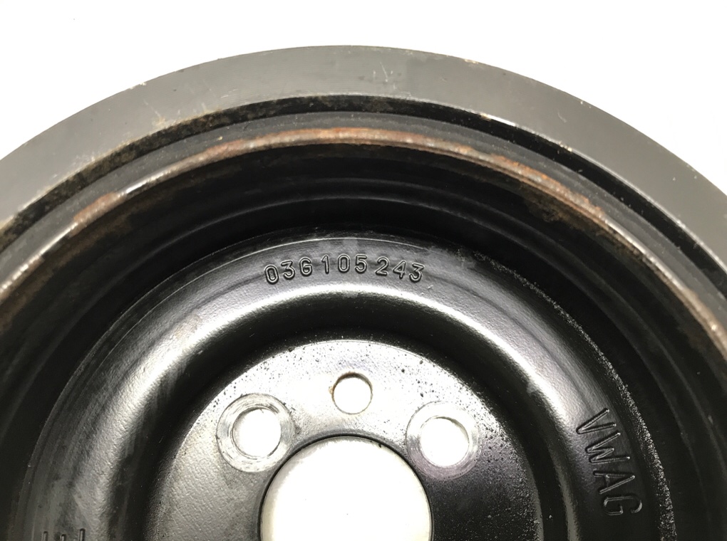 Шкив коленвала бу для Volkswagen Golf 5 1.9 TDi,  2007 г.