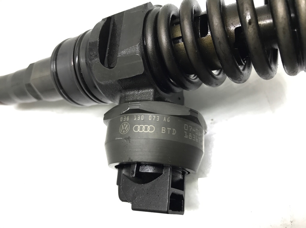 Форсунка бу для Volkswagen Golf 5 1.9 TDi,  2007 г.