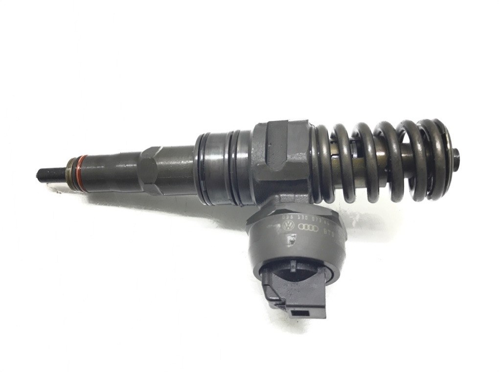 Форсунка бу для Volkswagen Golf 5 1.9 TDi,  2007 г.