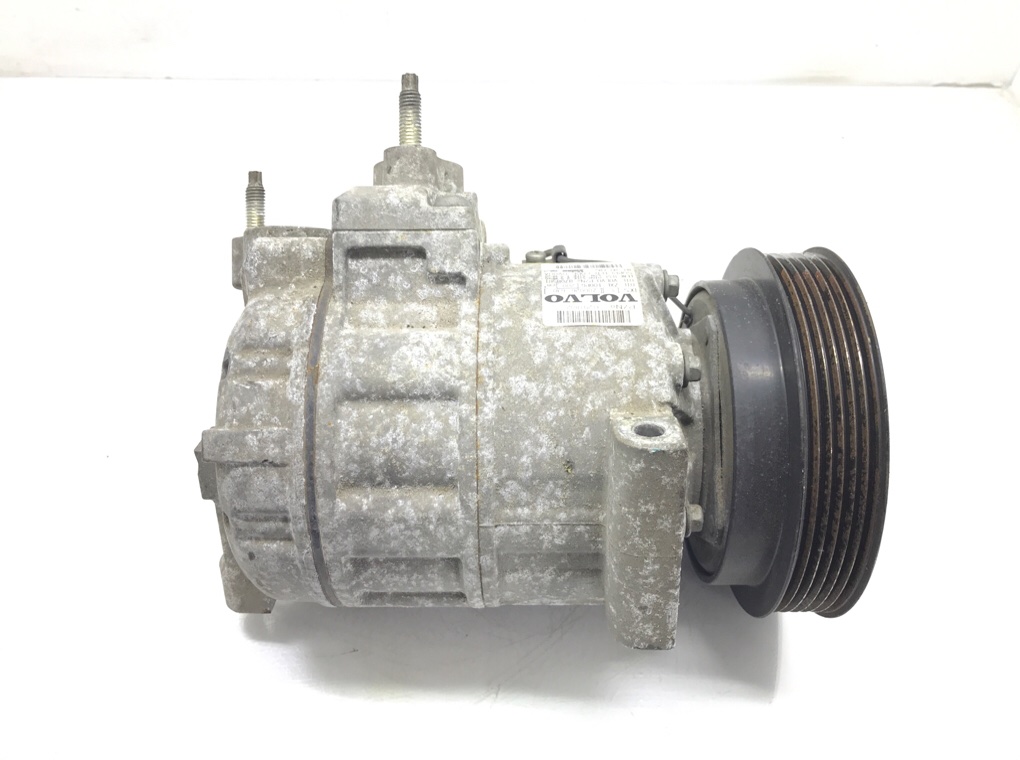 Компрессор кондиционера бу для Volvo XC90  3.2 i,  2010 г.