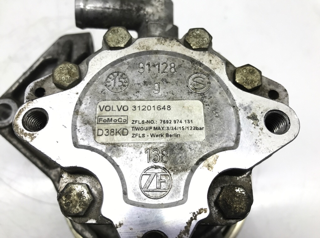 Насос гидроусилителя руля бу для Volvo XC90  3.2 i,  2010 г.