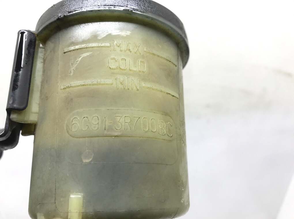 Бачок гидроусилителя бу для Volvo XC90 3.2 i, 2010 г. Бачок гидроусилителя бу для Volvo XC90 3.2 i, 2010 г.