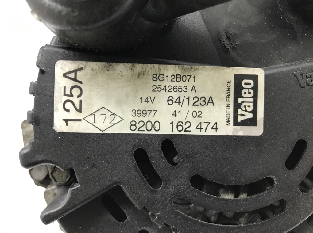 Генератор бу для Volvo V40  1.9 TD,  2003 г.