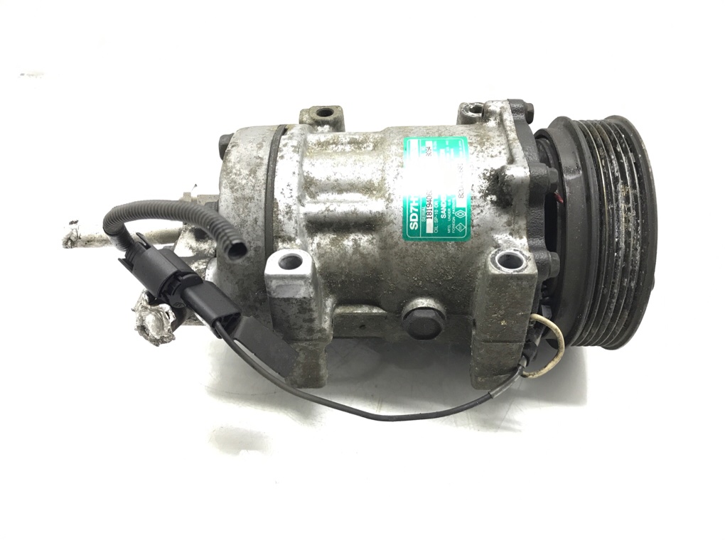 Компрессор кондиционера бу для Volvo V40  1.9 TD,  2003 г.