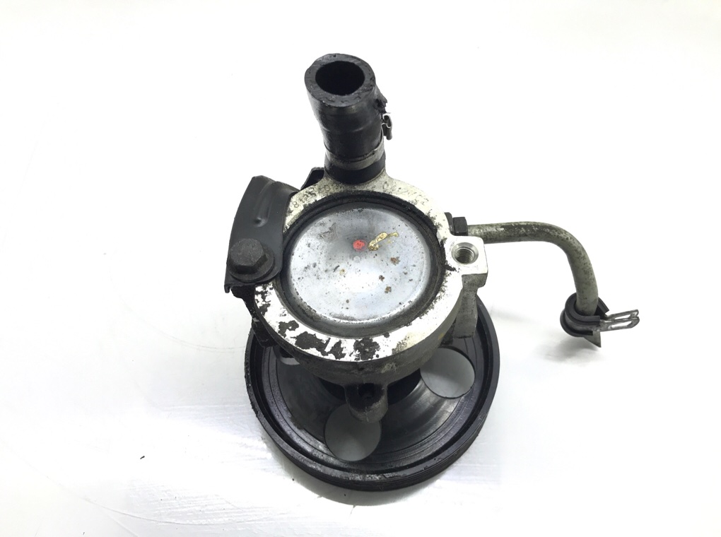 Насос гидроусилителя руля бу для Volvo V40  1.9 TD,  2003 г.