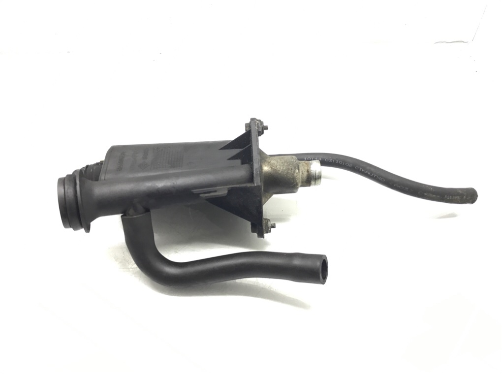 Маслозаливная горловина бу для Volvo V40  1.9 TD,  2003 г.