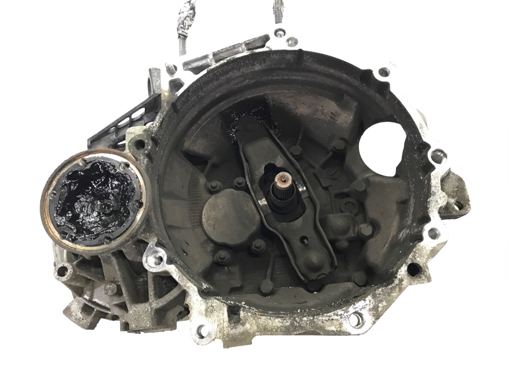 КПП механическая (МКПП) бу для Volkswagen Golf 7 1.6 TDi, 2013 г.