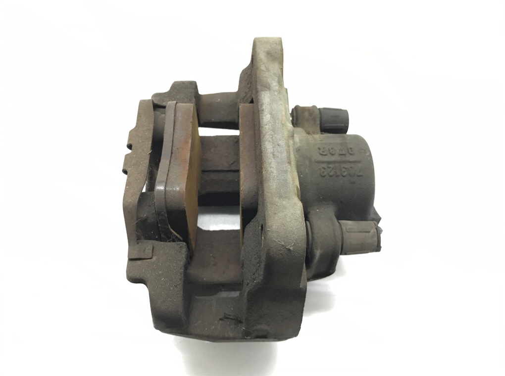 Суппорт передний левый бу для BMW X3 F25 2.0 i,  2014 г.