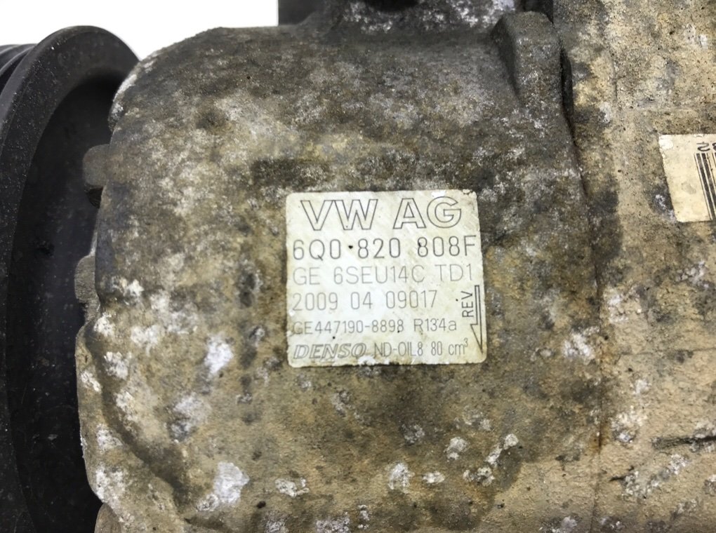 Компрессор кондиционера бу для Skoda Fabia 2 1.4 i, 2009 г. Компрессор кондиционера бу для Skoda Fabia 2 1.4 i, 2009 г.