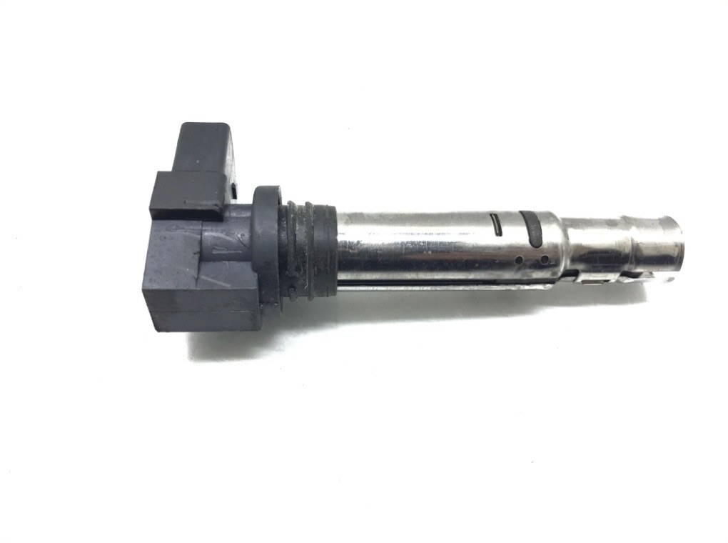 Катушка зажигания бу для Skoda Fabia 2 1.4 i, 2009 г. Катушка зажигания бу для Skoda Fabia 2 1.4 i, 2009 г.