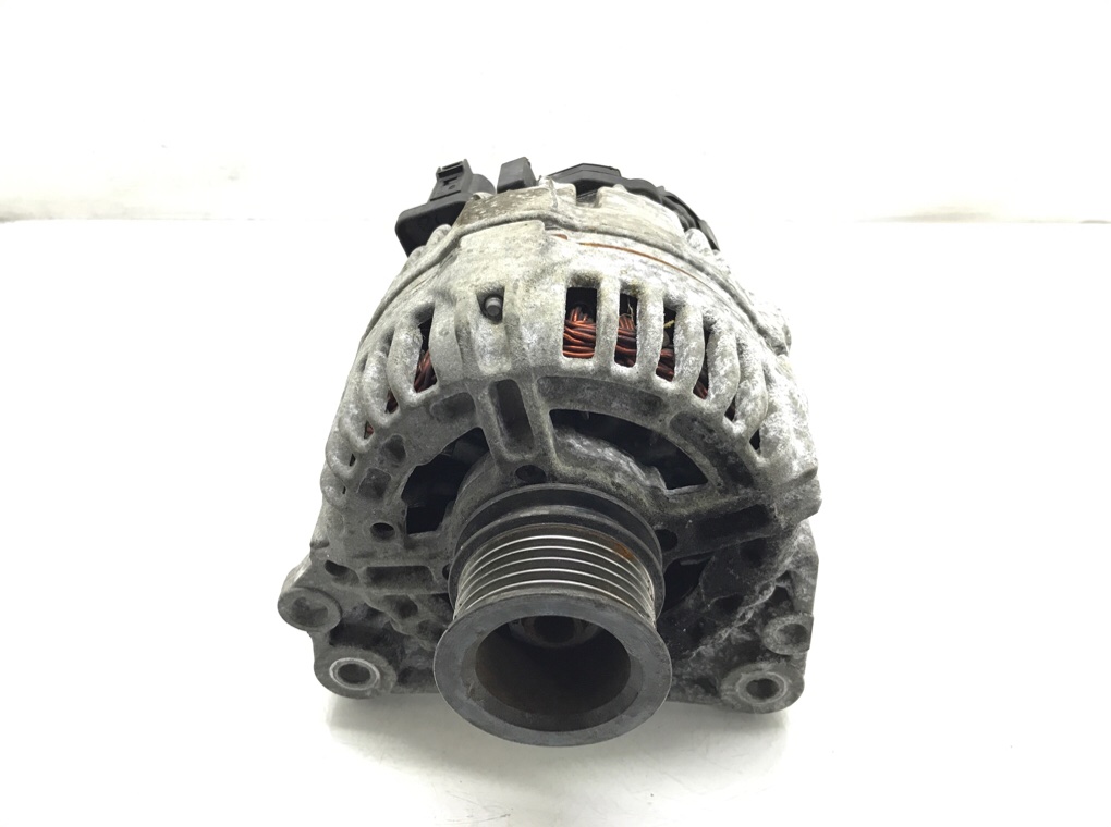 Генератор бу для Volkswagen Polo 5 1.4 i, 2011 г.