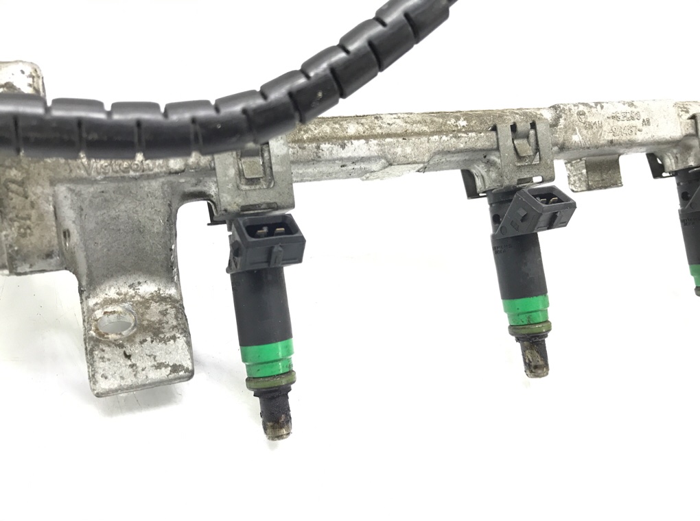 Топливная рампа бу для Ford Fiesta 5 1.3 i,  2005 г.