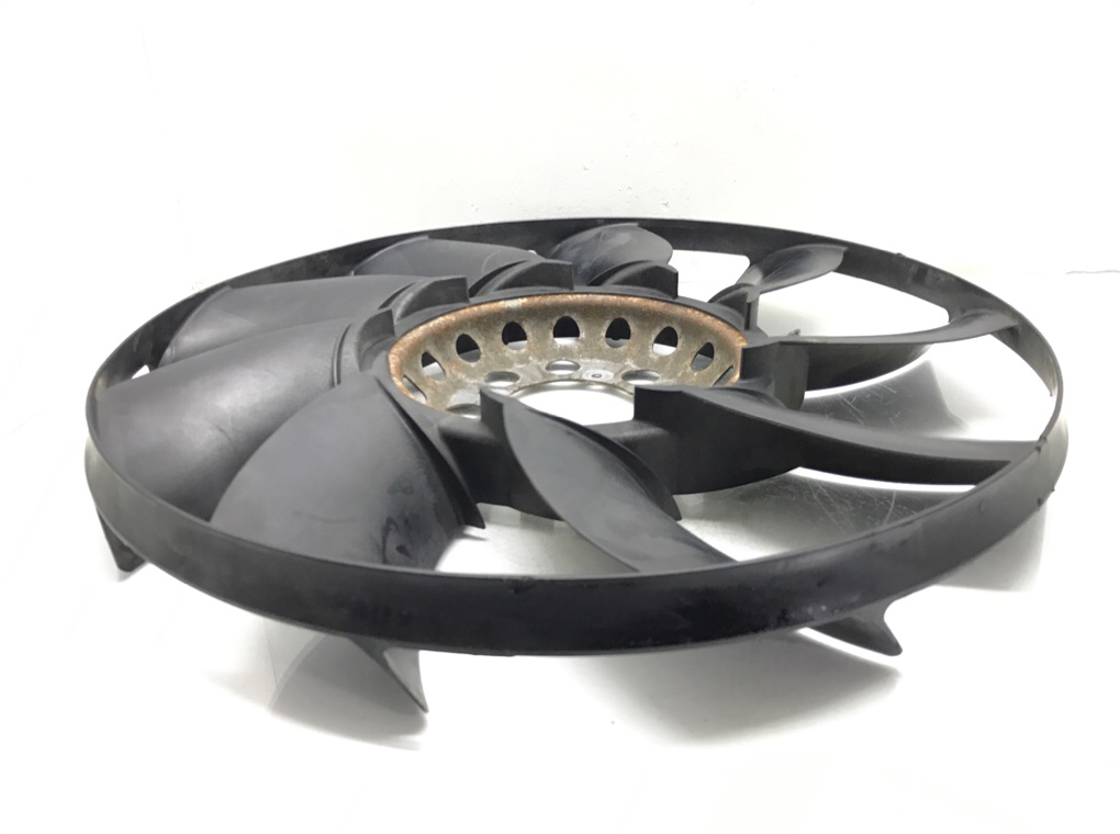 Вентилятор радиатора бу для Land Rover Discovery 3 2.7 TD,  2007 г.