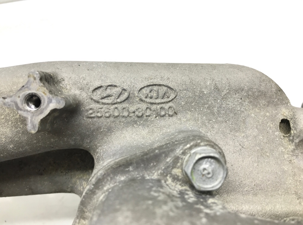 Корпус термостата бу для Hyundai Sonata  3.3 i,  2006 г.