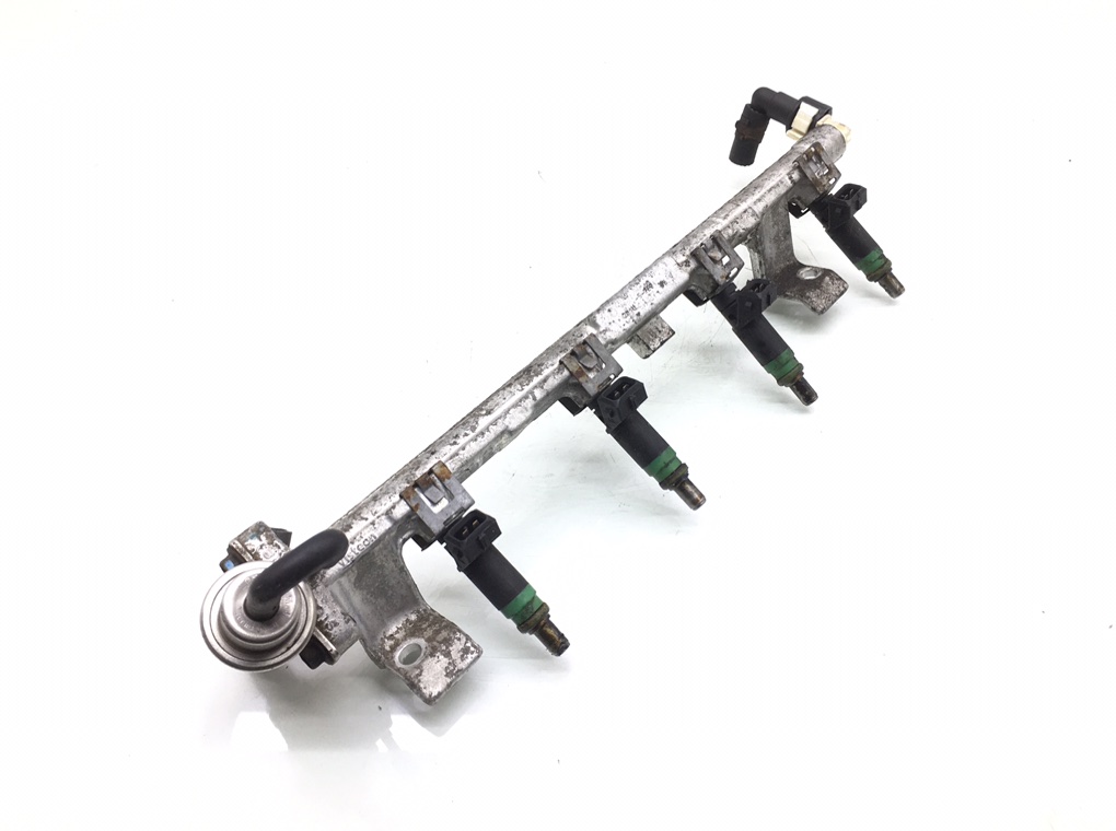 Топливная рампа бу для Ford Focus 1 1.6 i,  2002 г.