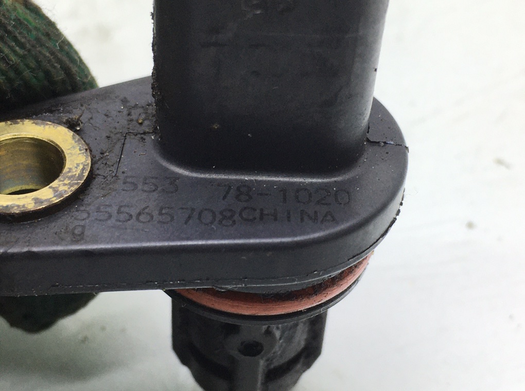 Датчик распредвала бу для Opel Astra J 1.6 i, 2014 г. Датчик распредвала бу для Opel Astra J 1.6 i, 2014 г.