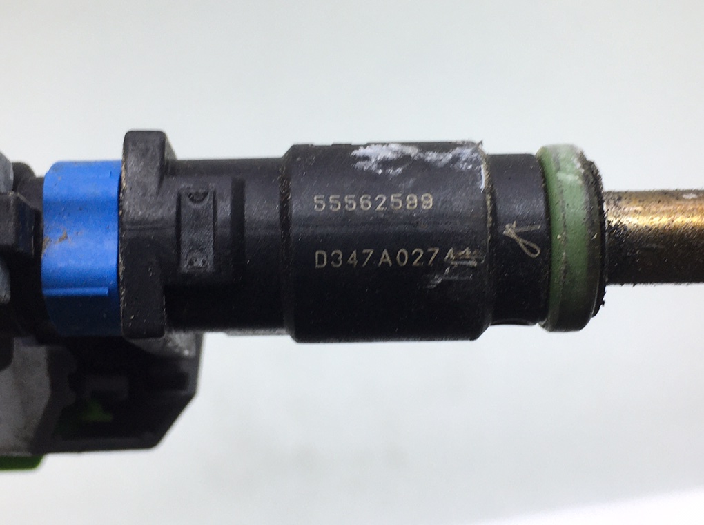 Топливная рампа бу для Opel Astra J 1.6 i,  2014 г.