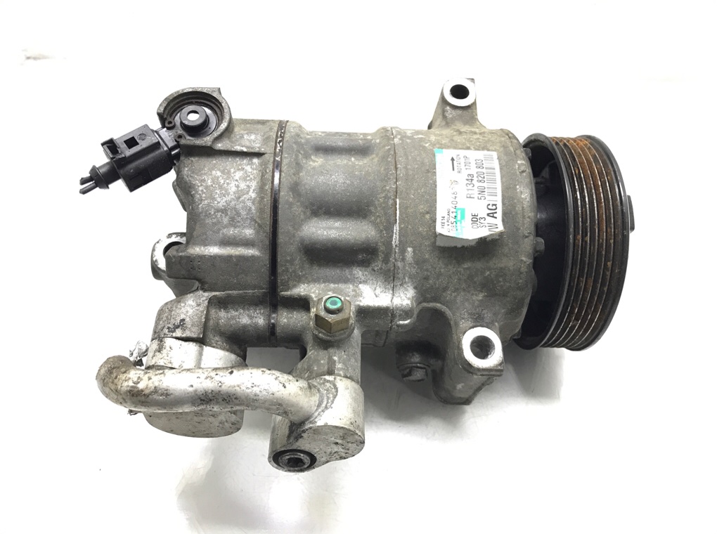 Компрессор кондиционера бу для Volkswagen Golf 5 1.9 TDi, 2008 г. Компрессор кондиционера бу для Volkswagen Golf 5 1.9 TDi, 2008 г.