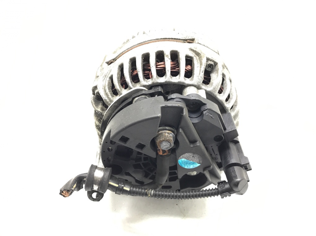 Генератор бу для Volkswagen Golf 5 1.9 TDi,  2008 г.