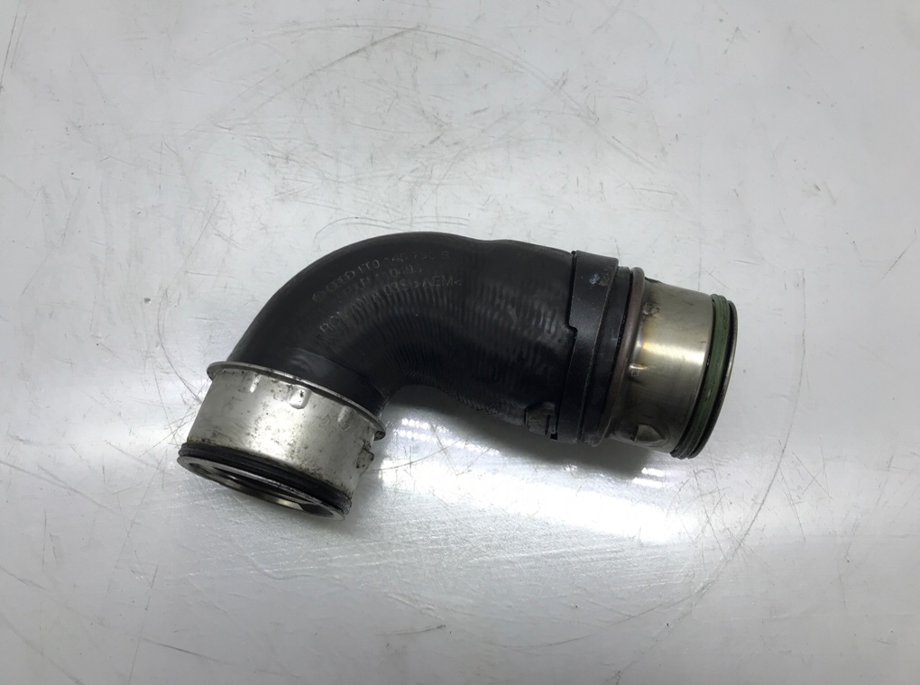 Патрубок турбины бу для Volkswagen Golf 5 1.9 TDi, 2008 г. Патрубок турбины бу для Volkswagen Golf 5 1.9 TDi, 2008 г.