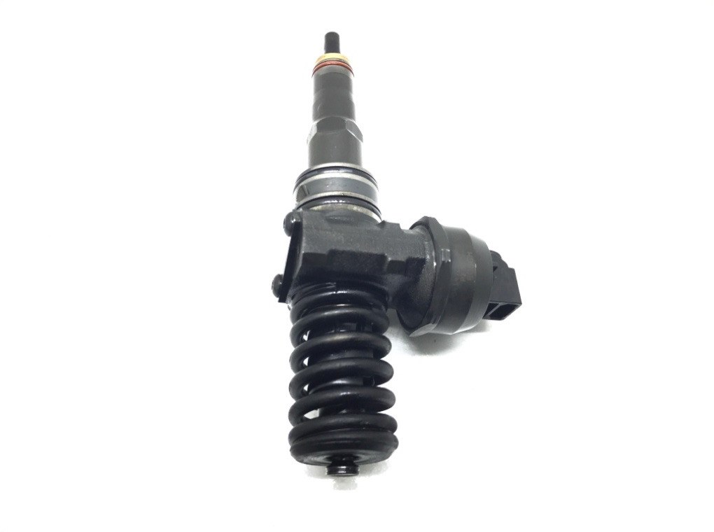 Форсунка бу для Volkswagen Golf 5 1.9 TDi,  2008 г.