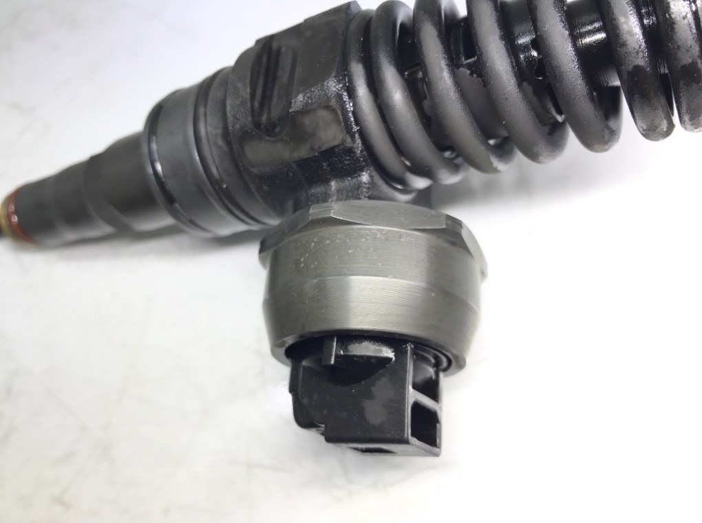 Форсунка бу для Volkswagen Golf 5 1.9 TDi,  2008 г.