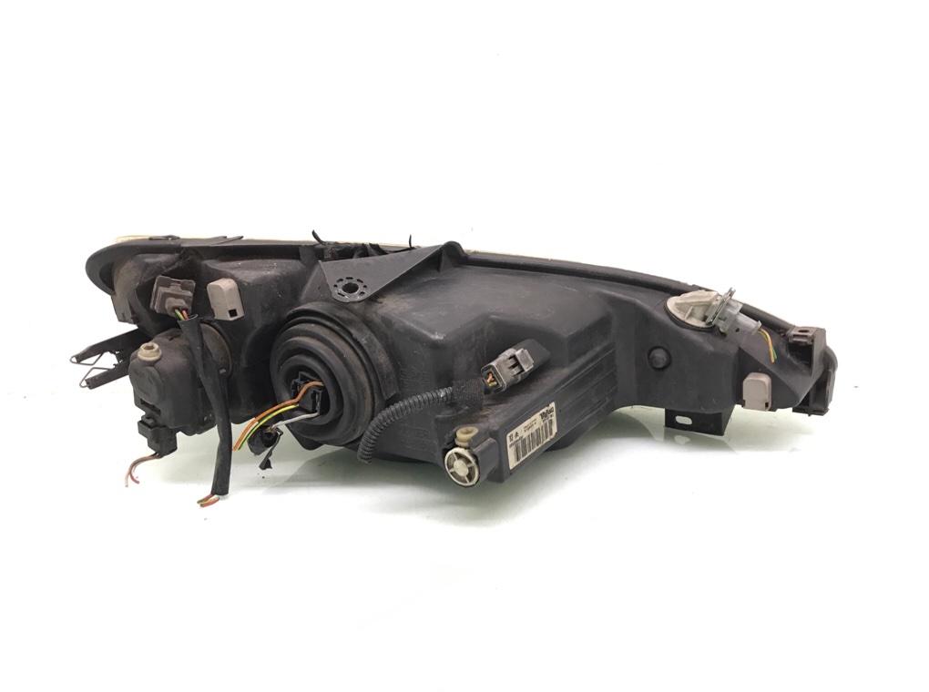 Фара левая бу для Peugeot 206 1 1.4 i, 2001 г. Фара левая бу для Peugeot 206 1 1.4 i, 2001 г.