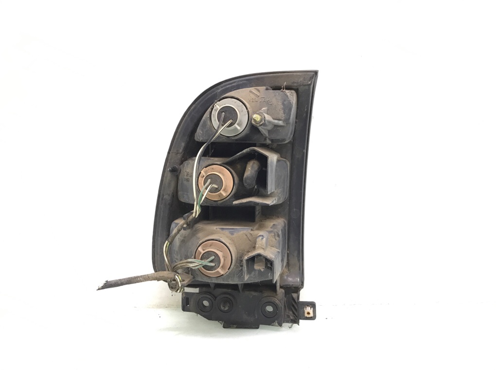 Фонарь задний правый бу для Toyota RAV4 1 2.0 i, 1998 г. Фонарь задний правый бу для Toyota RAV4 1 2.0 i, 1998 г.