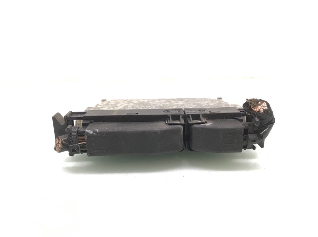 Блок управления двигателем бу для Seat Ibiza 4 1.2 i, 2010 г. Блок управления двигателем бу для Seat Ibiza 4 1.2 i, 2010 г.