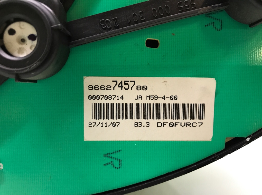 Щиток приборов (приборная панель) бу для Citroen Berlingo 1 1.6 HDi, 2007 г. Щиток приборов (приборная панель) бу для Citroen Berlingo 1 1.6 HDi, 2007 г.