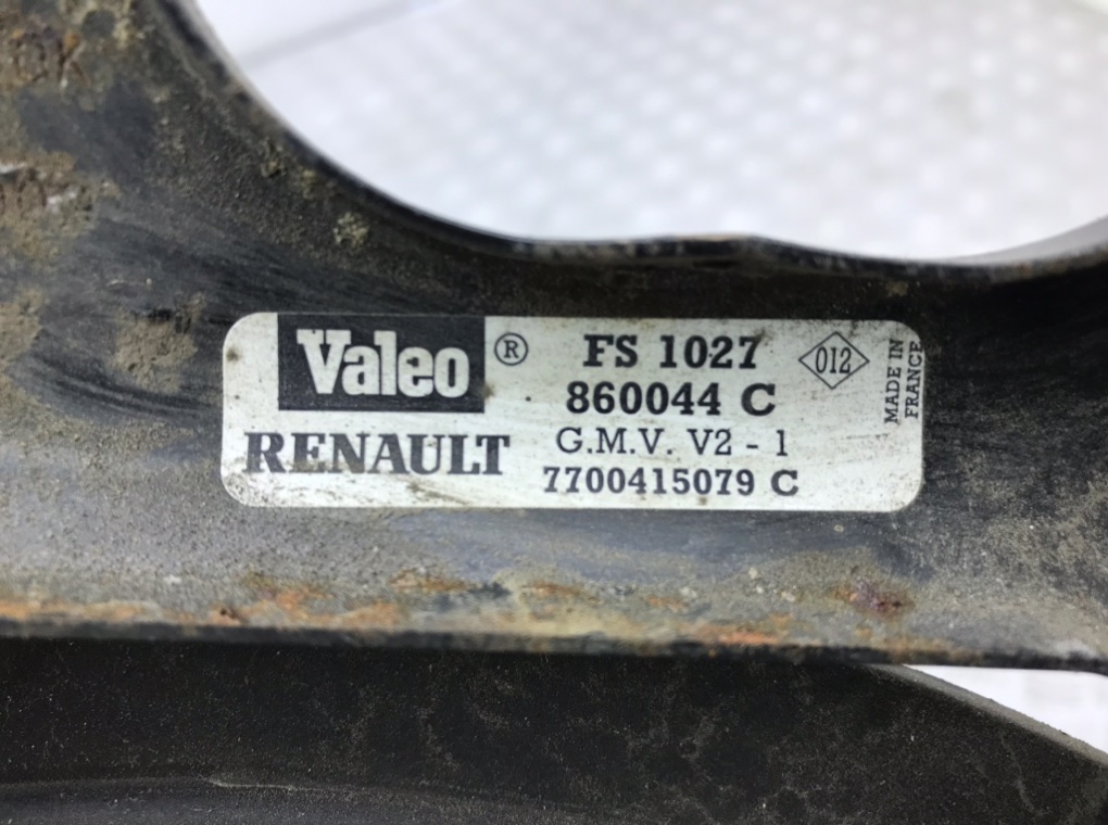 Вентилятор радиатора бу для Renault Scenic 1 1.9 DTi,  1998 г.