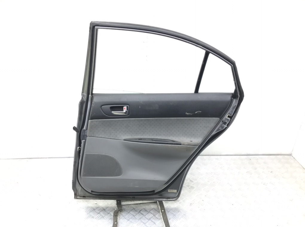 Дверь задняя правая бу для Mazda 6  1 2.0 i,  2003 г.