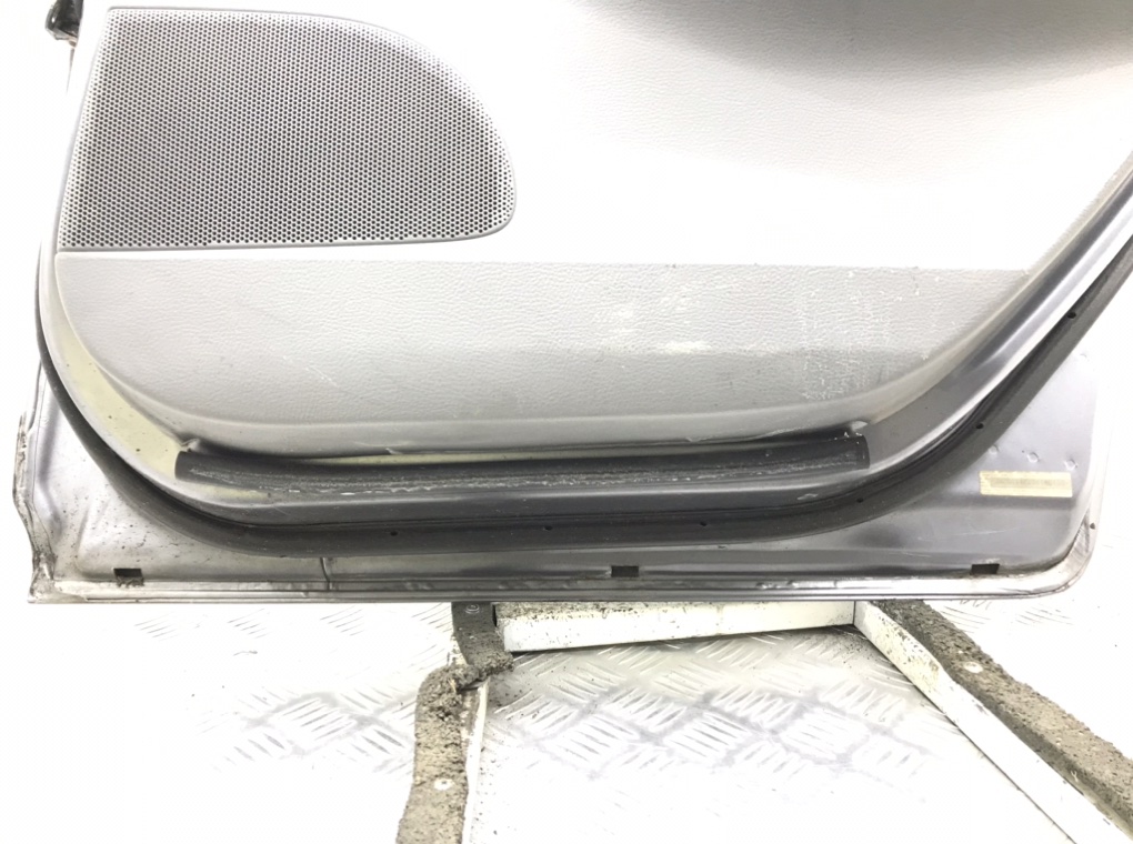 Дверь задняя правая бу для Mazda 6  1 2.0 i,  2003 г.