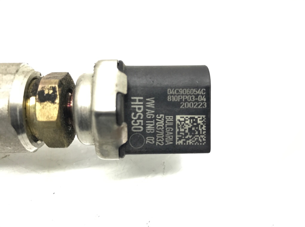 Топливная рампа бу для Skoda Kodiaq 1 1.5 Ti, 2023 г. Топливная рампа бу для Skoda Kodiaq 1 1.5 Ti, 2023 г.