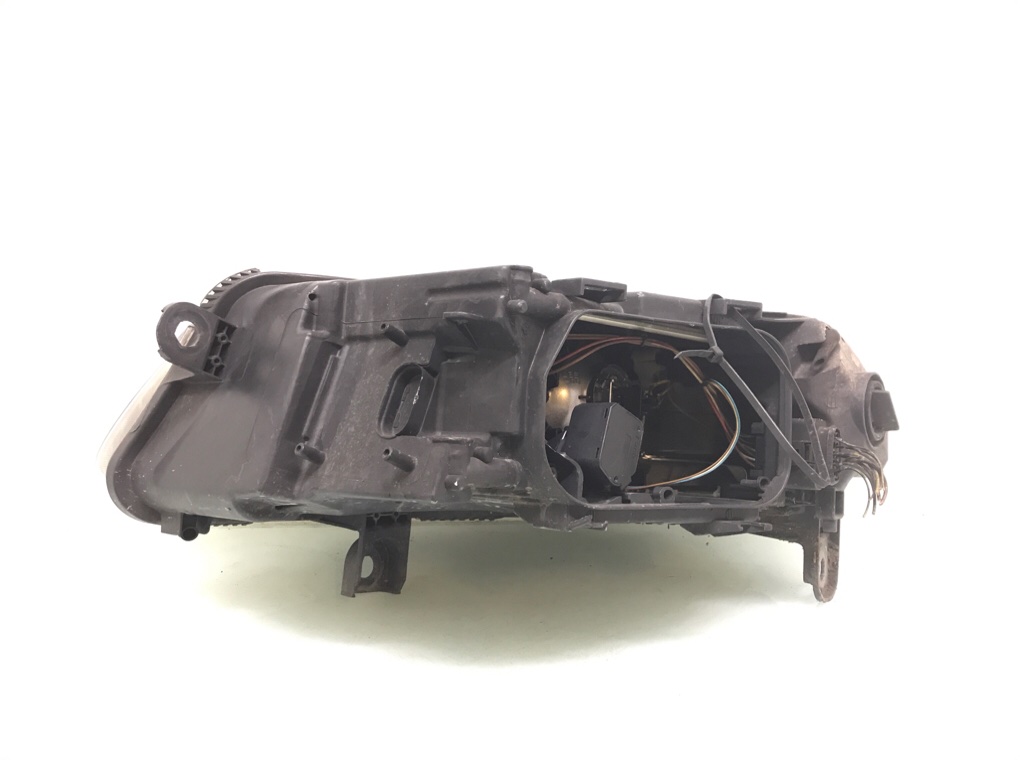 Фара правая бу для Audi A6 C6 2.0 TDi, 2007 г. Фара правая бу для Audi A6 C6 2.0 TDi, 2007 г.